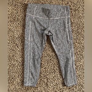 Athleta Black and White Patterned Leggings Size XL